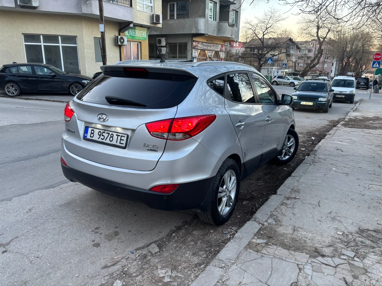 Hyundai IX35 1.7 CRDi сменени вериги, снимка 4 - Автомобили и джипове - 53772228
