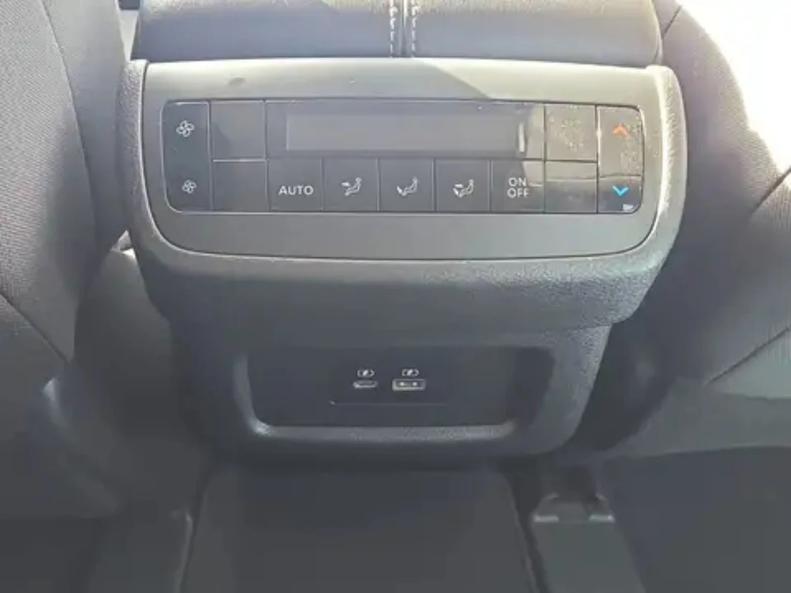 Nissan Pathfinder 2022/SV/4X4/109000KM/FULL/ Без инциденти, снимка 15 - Автомобили и джипове - 53894505