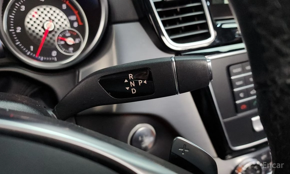 Mercedes-Benz GLE 350, снимка 9 - Автомобили и джипове - 53971675