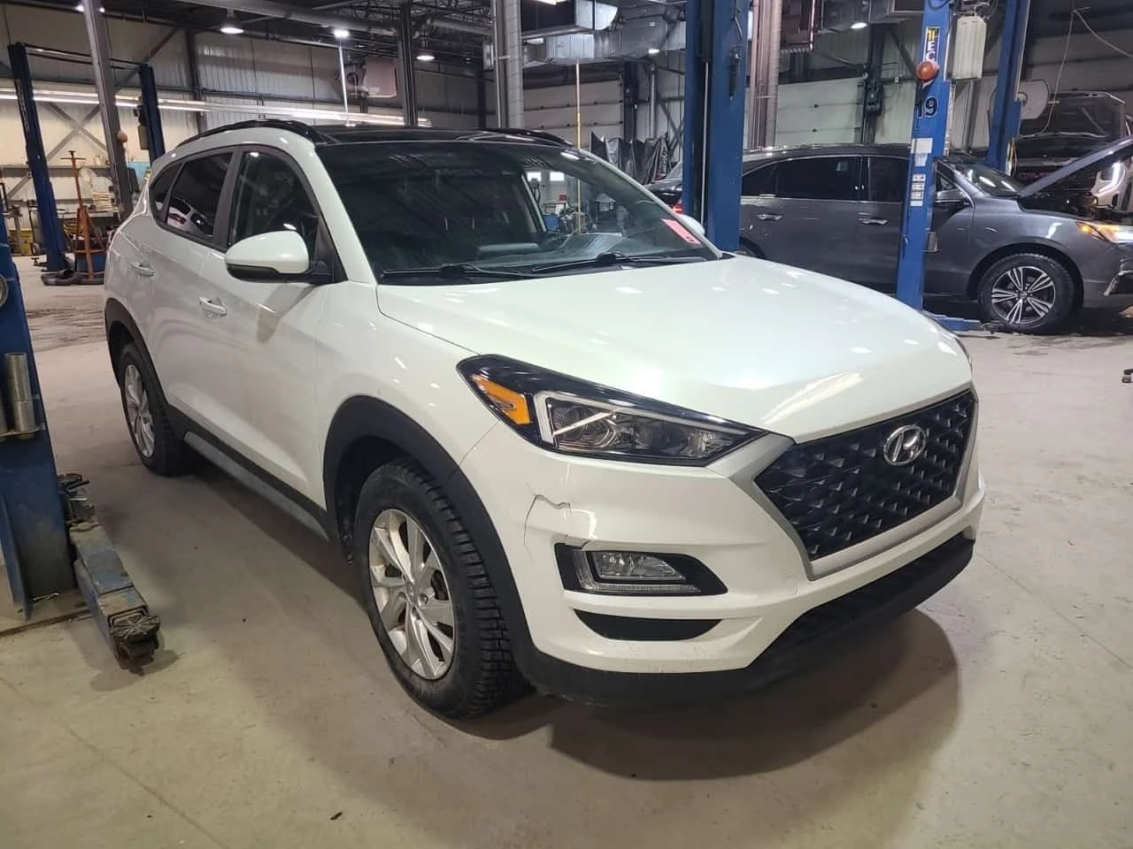 Hyundai Tucson * PREFERRED * CARFAX * БЕЗ ПЪРВОНАЧАЛНА ВНОСКА, снимка 2 - Автомобили и джипове - 54107057