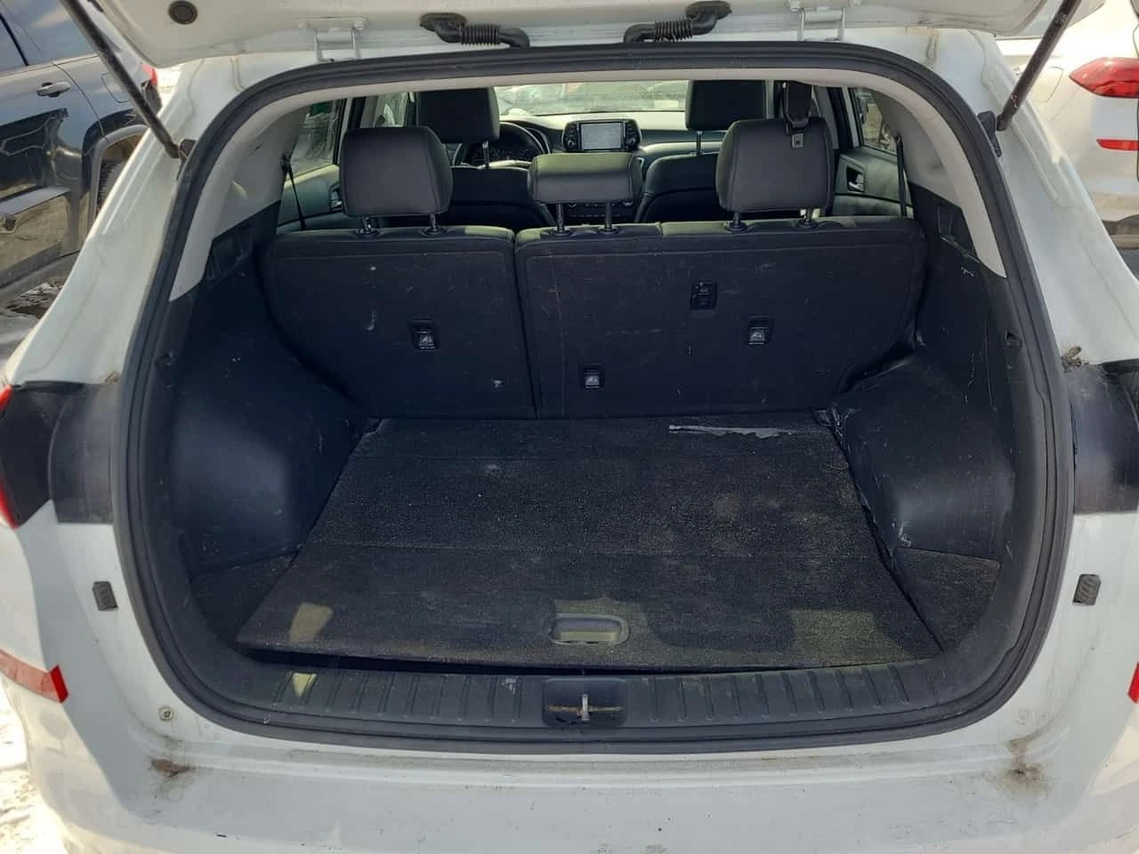 Hyundai Tucson * PREFERRED * CARFAX * БЕЗ ПЪРВОНАЧАЛНА ВНОСКА, снимка 13 - Автомобили и джипове - 54107057