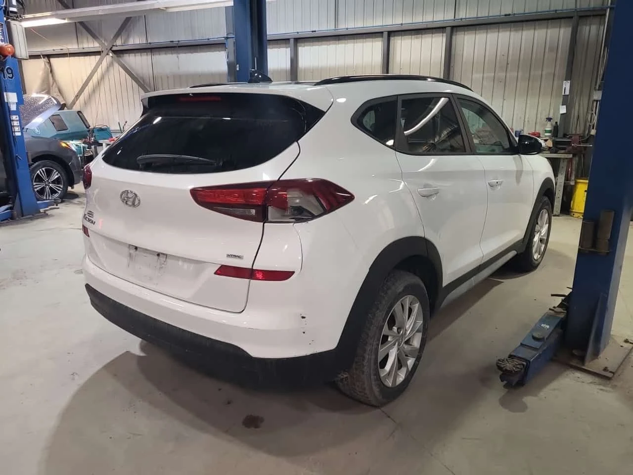Hyundai Tucson * PREFERRED * CARFAX * БЕЗ ПЪРВОНАЧАЛНА ВНОСКА, снимка 3 - Автомобили и джипове - 54107057