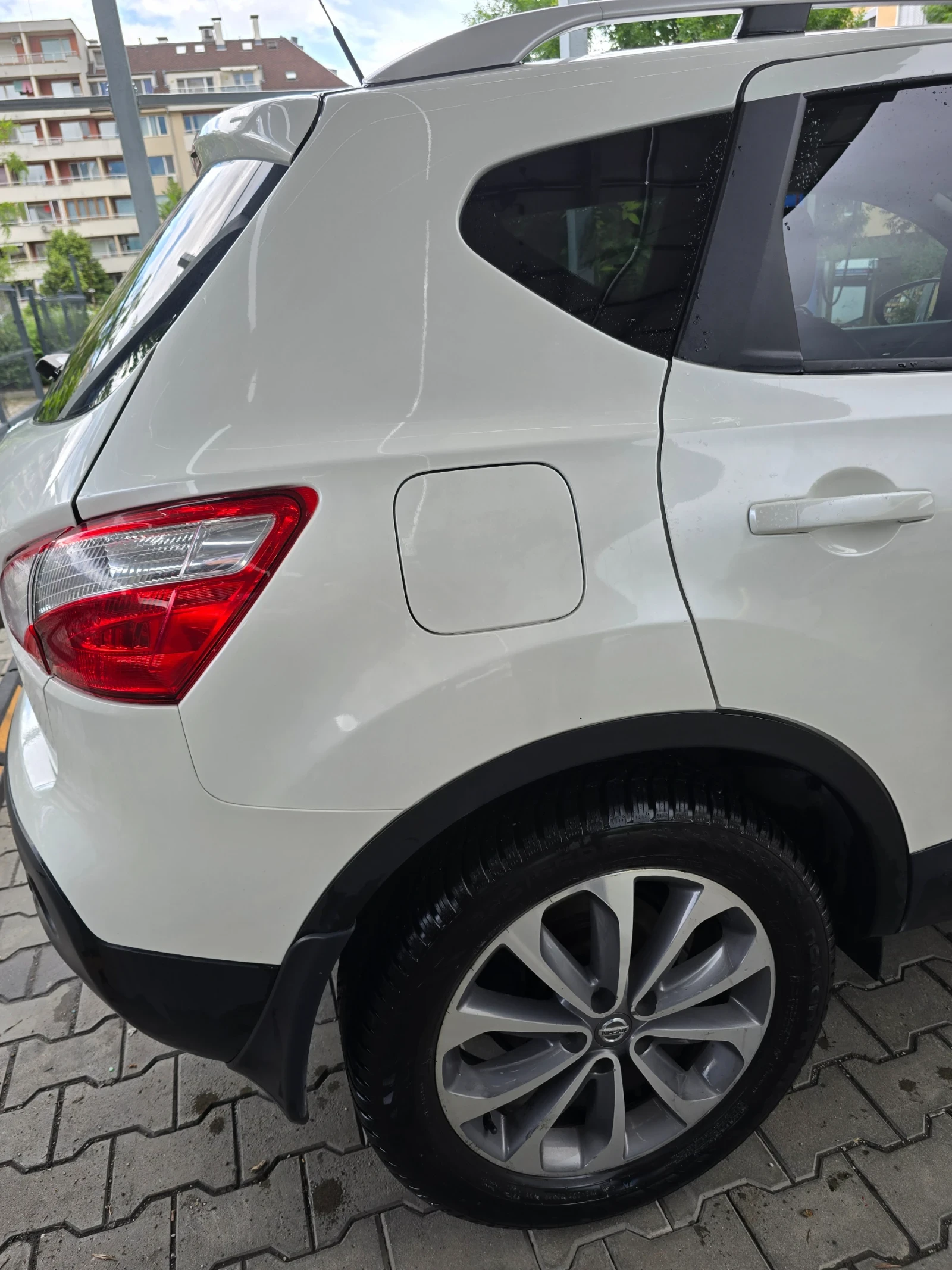 Nissan Qashqai, снимка 7 - Автомобили и джипове - 54777585