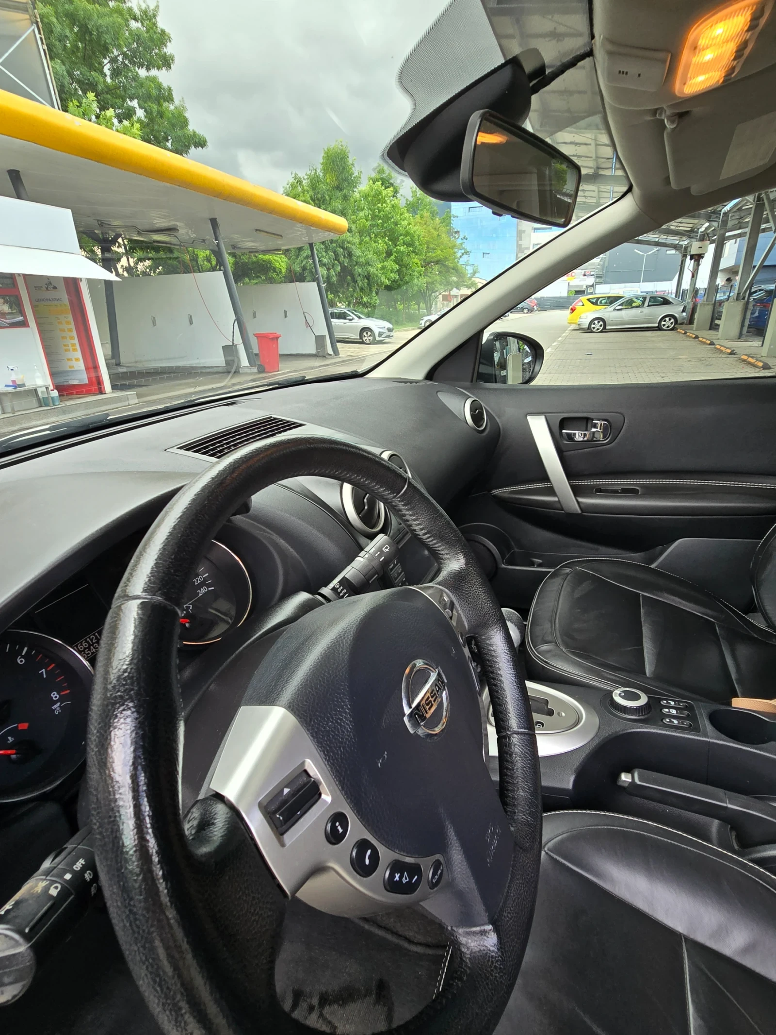 Nissan Qashqai, снимка 2 - Автомобили и джипове - 54777585