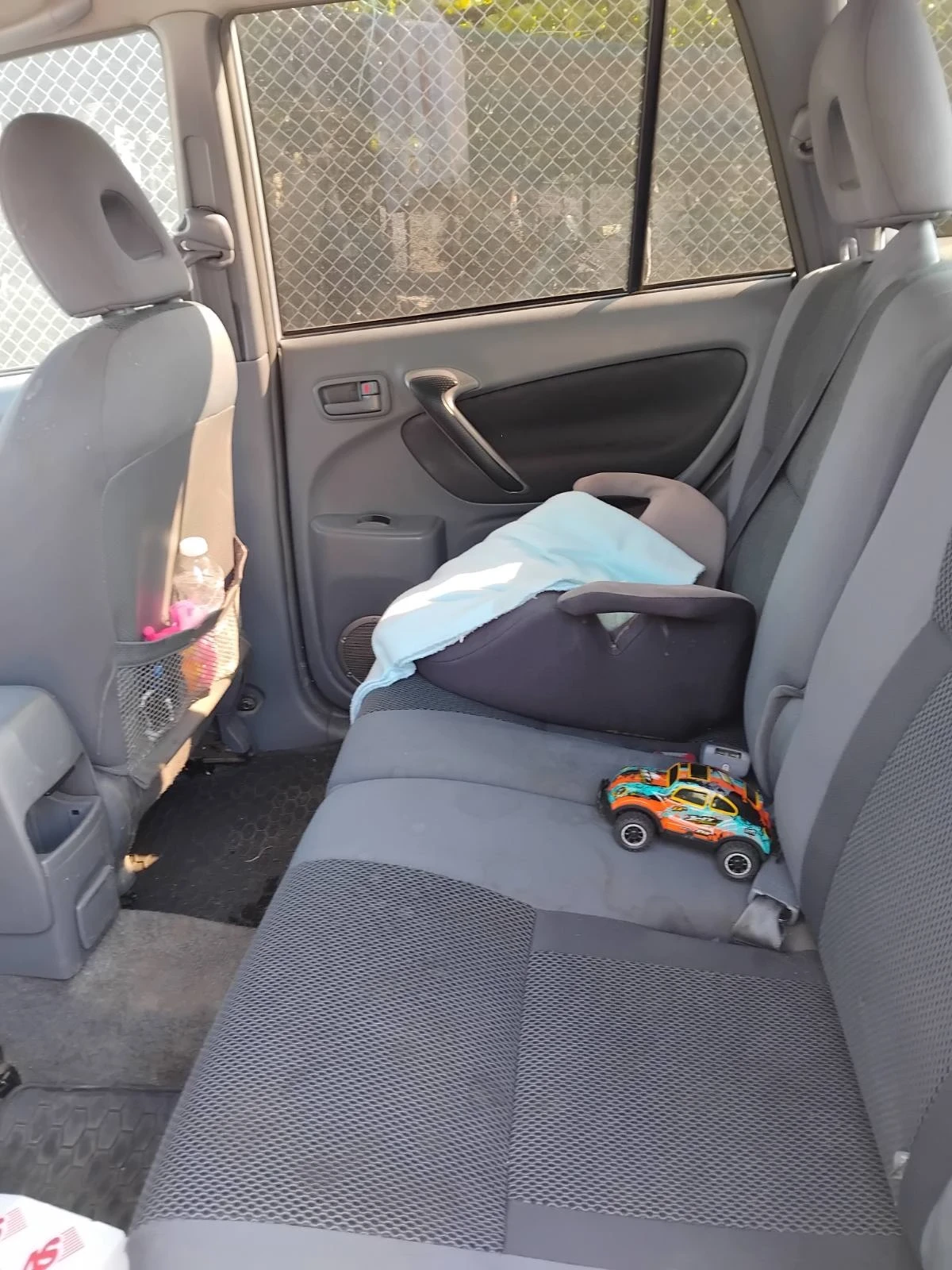 Toyota Rav4 2003, снимка 6 - Автомобили и джипове - 54979096