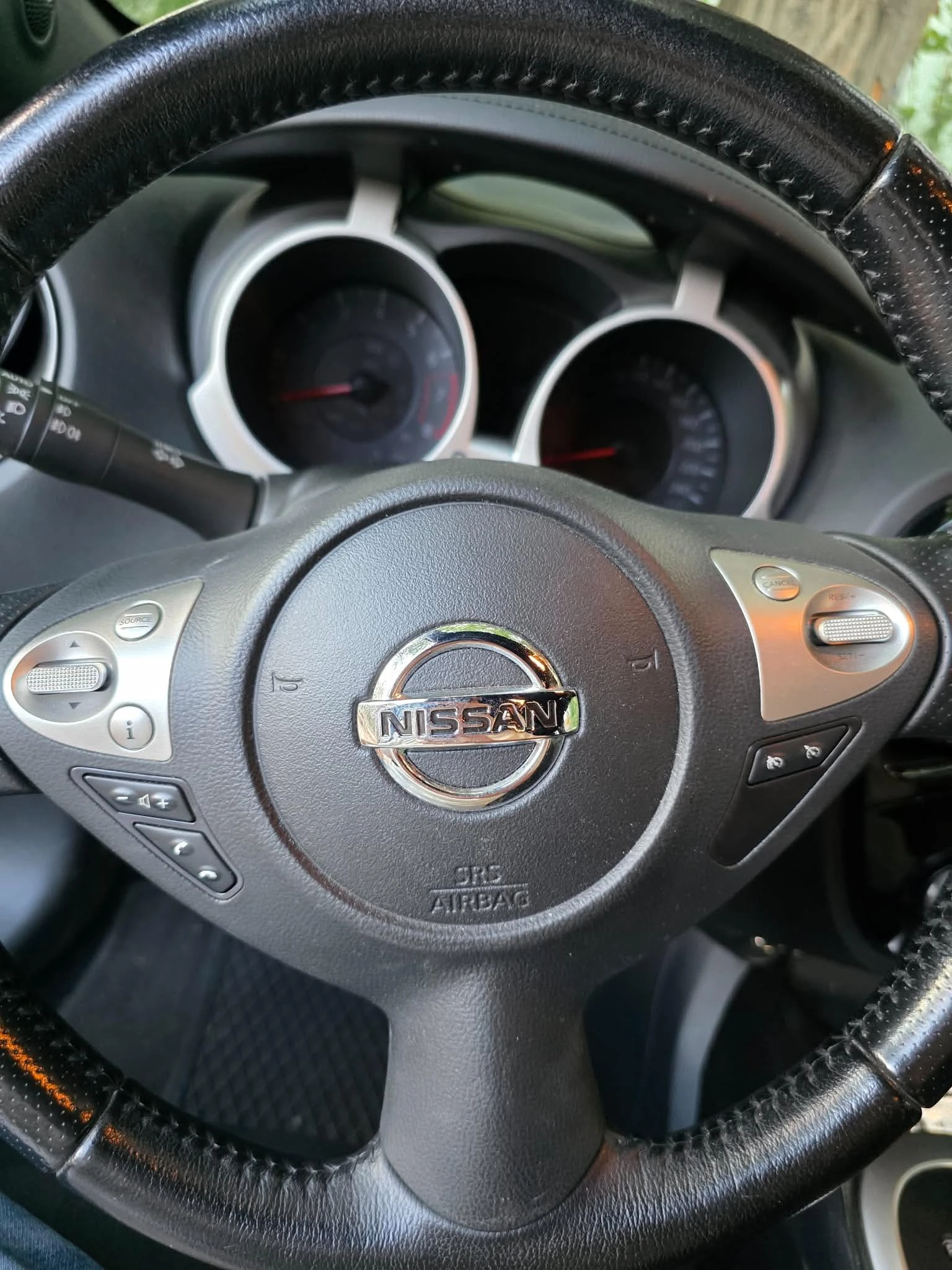 Nissan Juke 1.6i* TEKNA* FACE, снимка 8 - Автомобили и джипове - 55954597