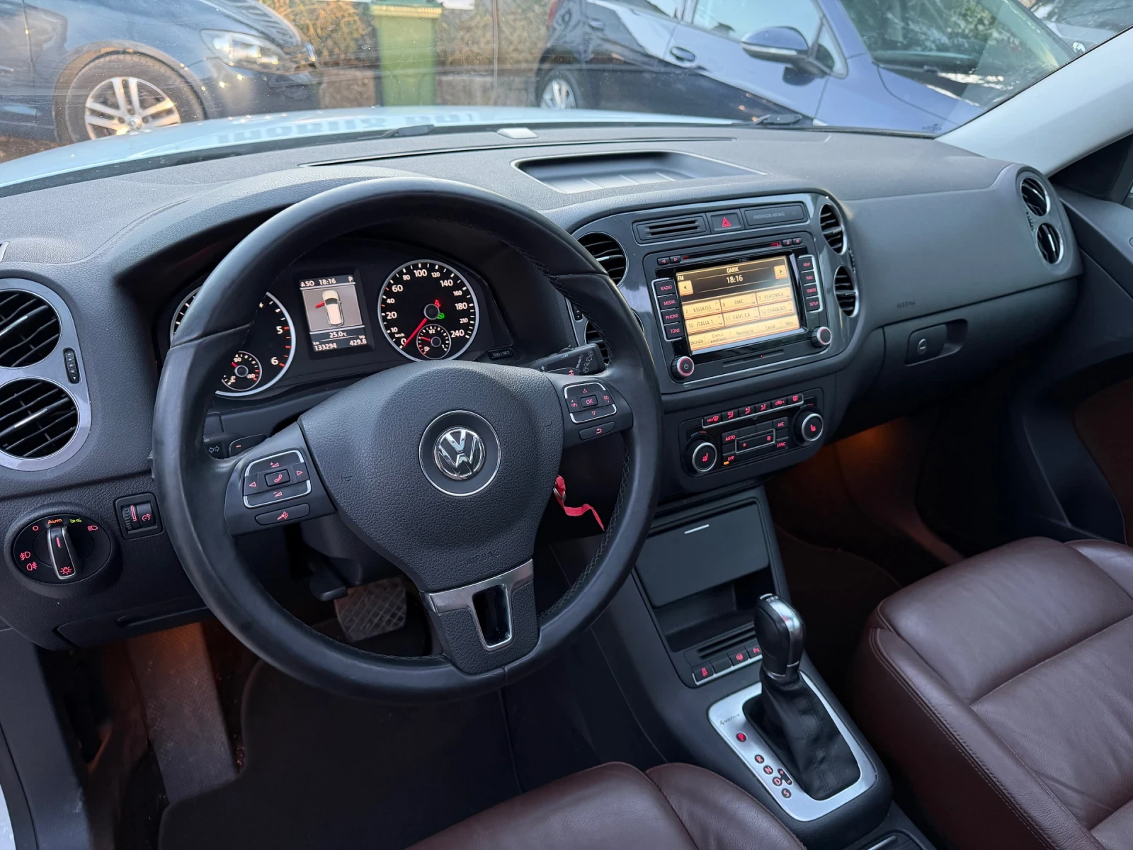 VW Tiguan 2.0TDI* 4motion* DSG* 133000km, снимка 5 - Автомобили и джипове - 56133311