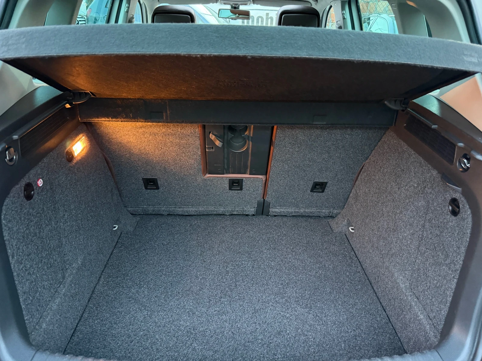 VW Tiguan 2.0TDI* 4motion* DSG* 133000km, снимка 10 - Автомобили и джипове - 56133311