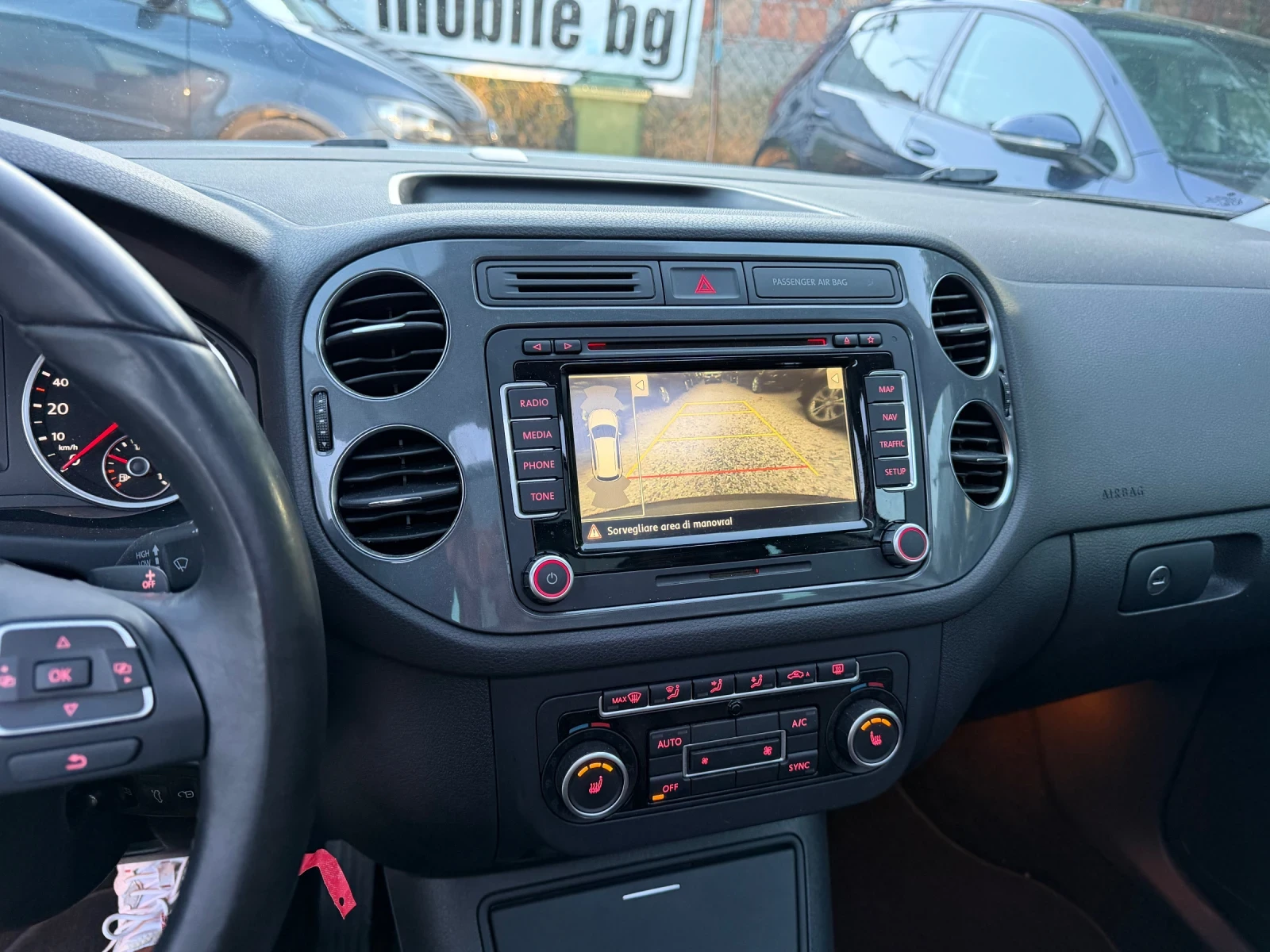 VW Tiguan 2.0TDI* 4motion* DSG* 133000km, снимка 6 - Автомобили и джипове - 56133311