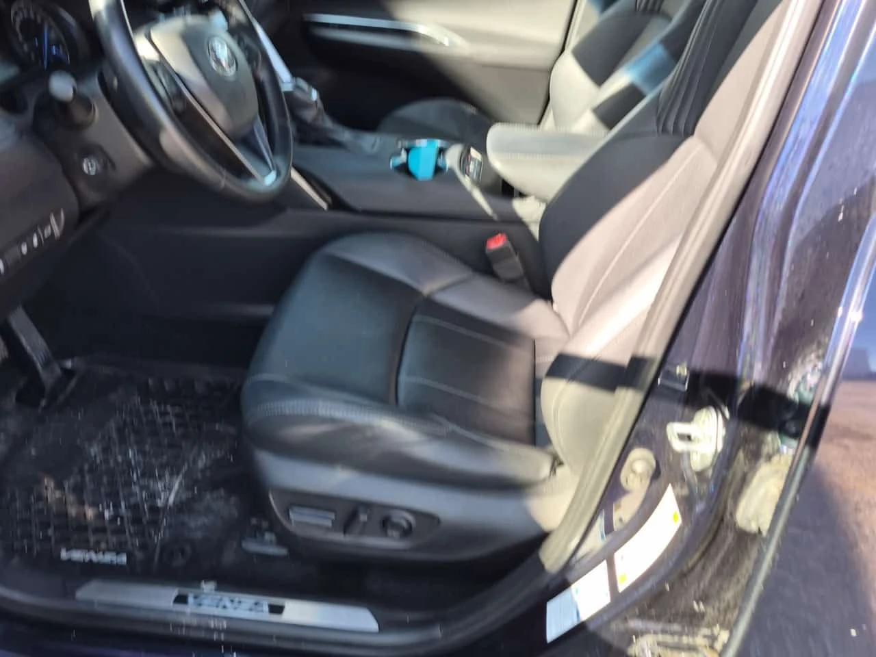 Toyota Venza * HYBRID XLE * AWD * CARFAX * , снимка 5 - Автомобили и джипове - 56181194