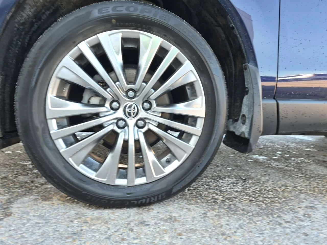 Toyota Venza * HYBRID XLE * AWD * CARFAX * , снимка 11 - Автомобили и джипове - 56181194