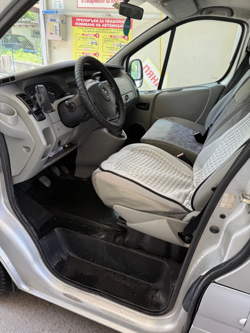 Opel Vivaro 1.9 8+ 1, снимка 4 - Бусове и автобуси - 52230063