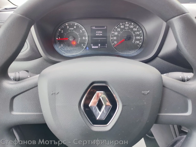 Renault Master Furgon Life L2H2 2.3dCi (135hp) MT6, снимка 9 - Бусове и автобуси - 53258763