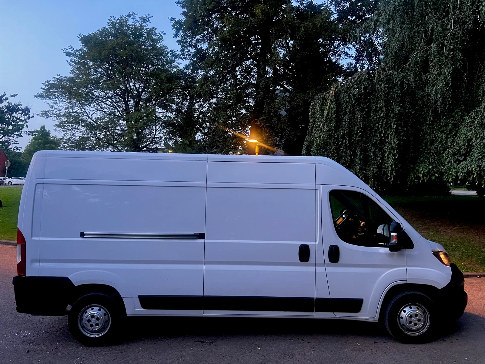 Peugeot Boxer ? ПЕРФЕКТЕН Peugeot Boxer 2.2 BlueHDi (164 к.с.) , снимка 4 - Бусове и автобуси - 54800856