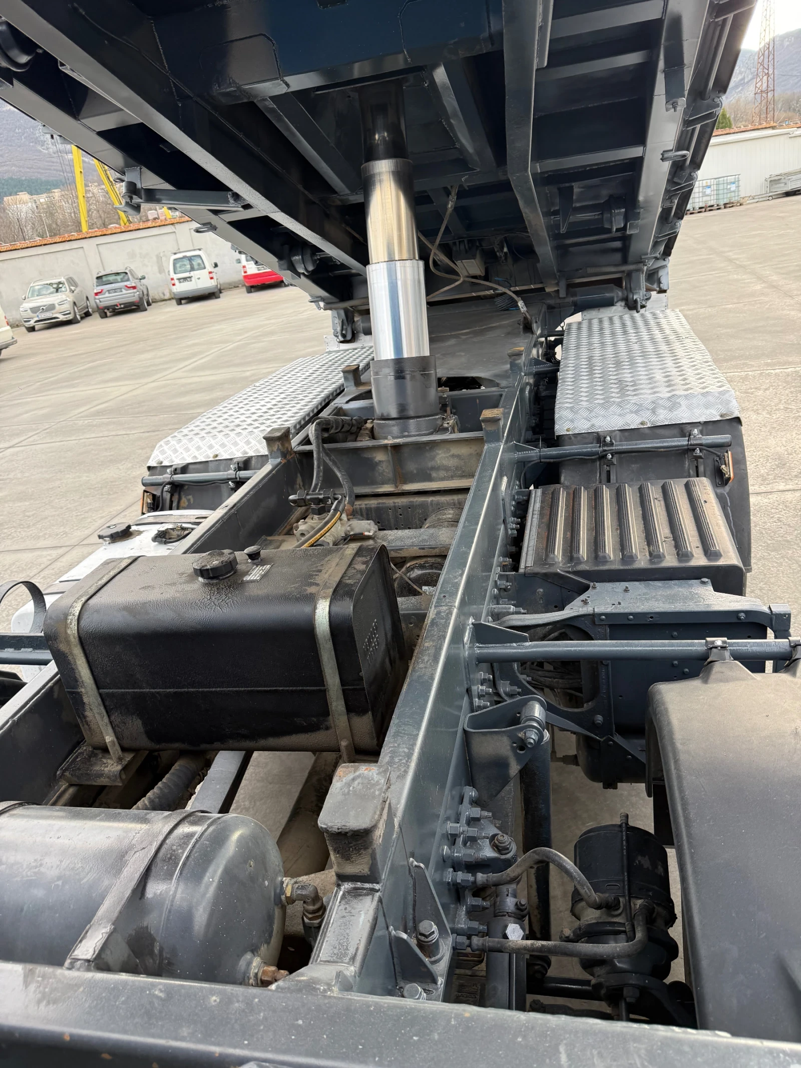 Volvo Fh 4-�� �������� 8x4 | Mobile.bg � ����������� 15