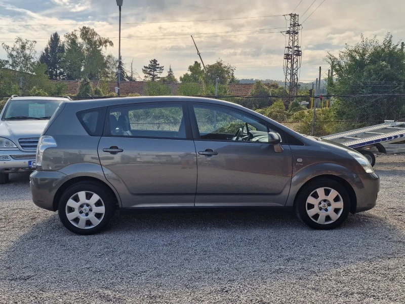 Toyota Corolla verso 1.6i/6+ 1м./Лизинг, снимка 8 - Автомобили и джипове - 47288579