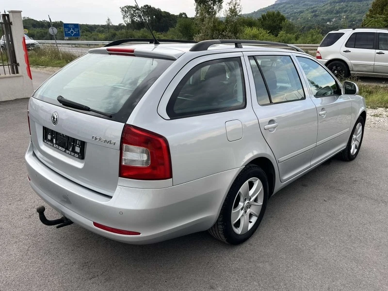 Skoda Octavia 1.6 TDI 105кс EURO 5A КЛИМАТРОНИК АВТОПИЛОТ , снимка 4 - Автомобили и джипове - 46698659