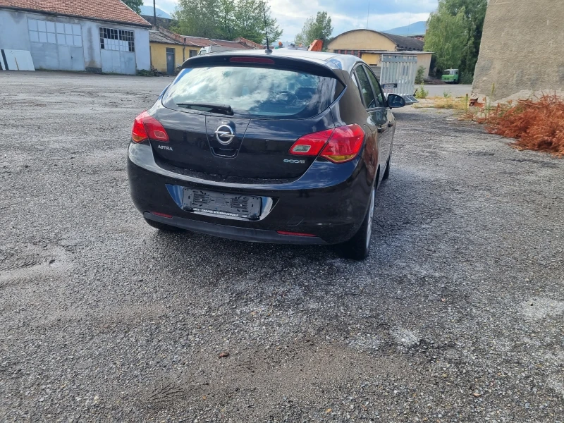 Opel Astra Opel Astra 1.3 cdti, снимка 5 - Автомобили и джипове - 47230482