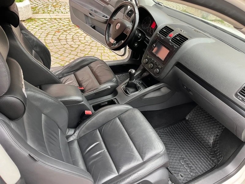 VW Golf 1.9 TDI GT line face, снимка 14 - Автомобили и джипове - 48268620