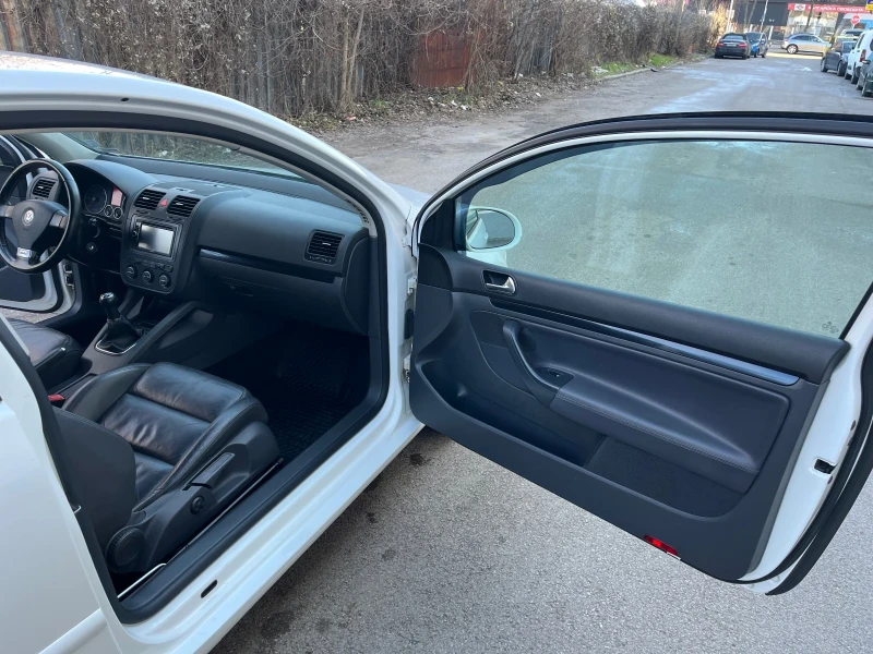 VW Golf 1.9 TDI GT line face, снимка 13 - Автомобили и джипове - 48268620