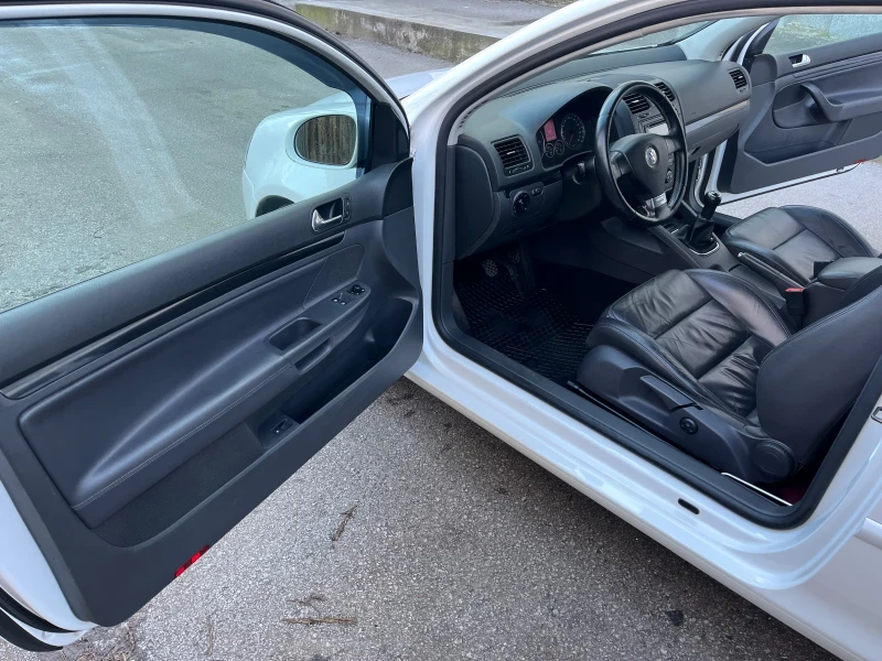 VW Golf 1.9 TDI GT line face, снимка 11 - Автомобили и джипове - 48268620