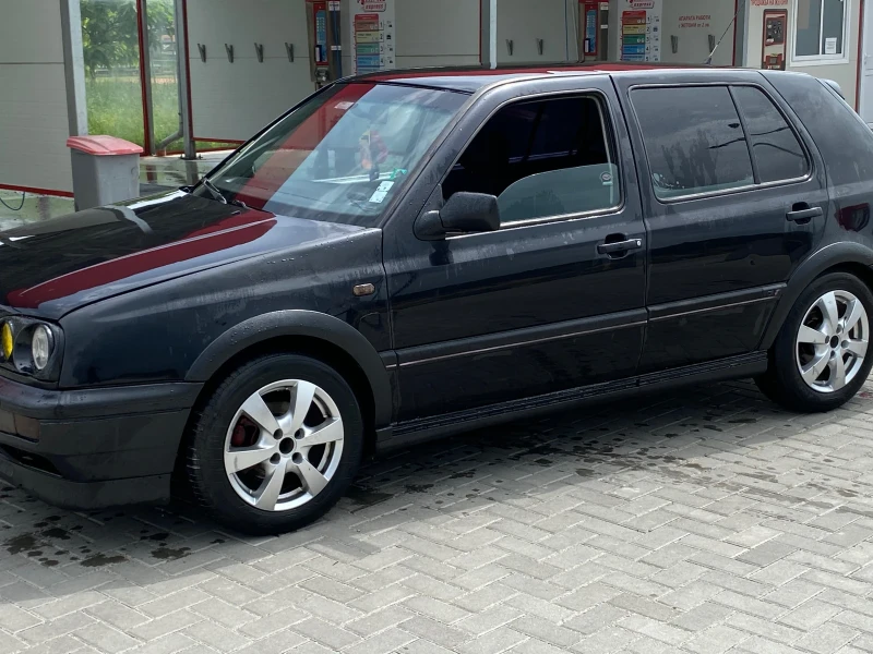 VW Golf 1.6 101, снимка 9 - Автомобили и джипове - 48415562