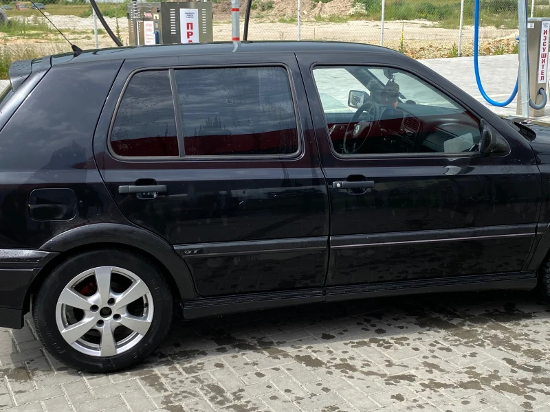 VW Golf 1.6 101, снимка 7 - Автомобили и джипове - 48415562