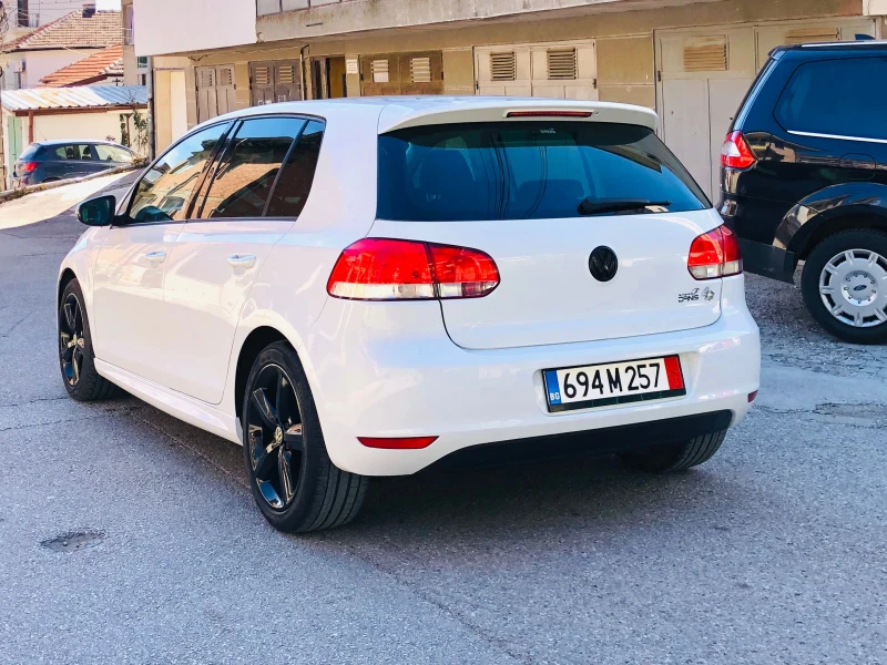 VW Golf GT 1.6TDI, снимка 2 - Автомобили и джипове - 49527356