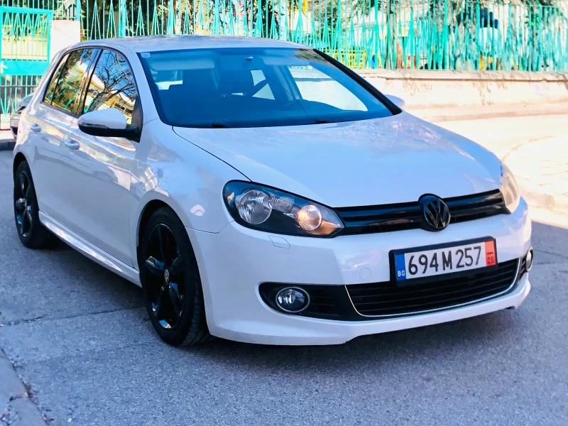 VW Golf GT 1.6TDI, снимка 3 - Автомобили и джипове - 49527356