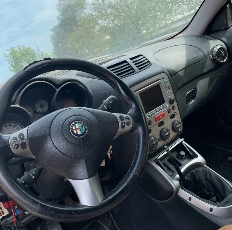 Alfa Romeo Gt 1.9 jtd, снимка 6 - Автомобили и джипове - 51609312