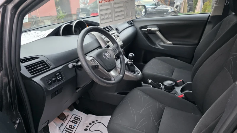 Toyota Verso 1.6i, снимка 6 - Автомобили и джипове - 52298548