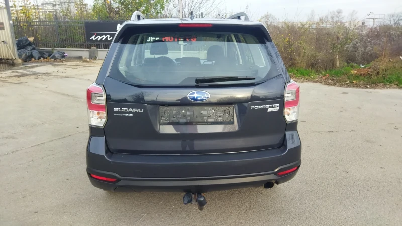 Subaru Forester 2.0i facelift Швейцария, снимка 6 - Автомобили и джипове - 52513332