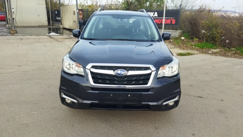 Subaru Forester 2.0i facelift Швейцария, снимка 2 - Автомобили и джипове - 52513332