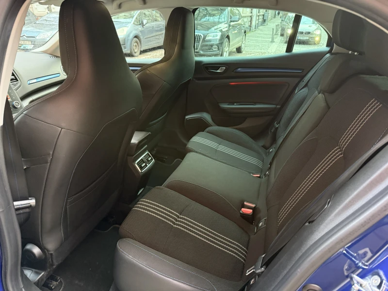 Renault Megane GT, снимка 9 - Автомобили и джипове - 53471951