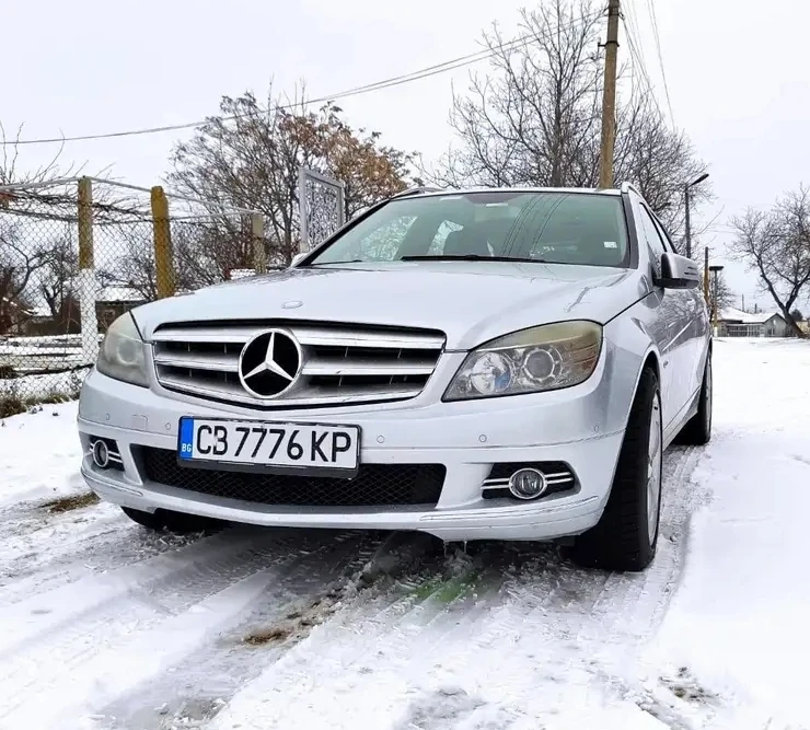 Mercedes-Benz 320 Avangard