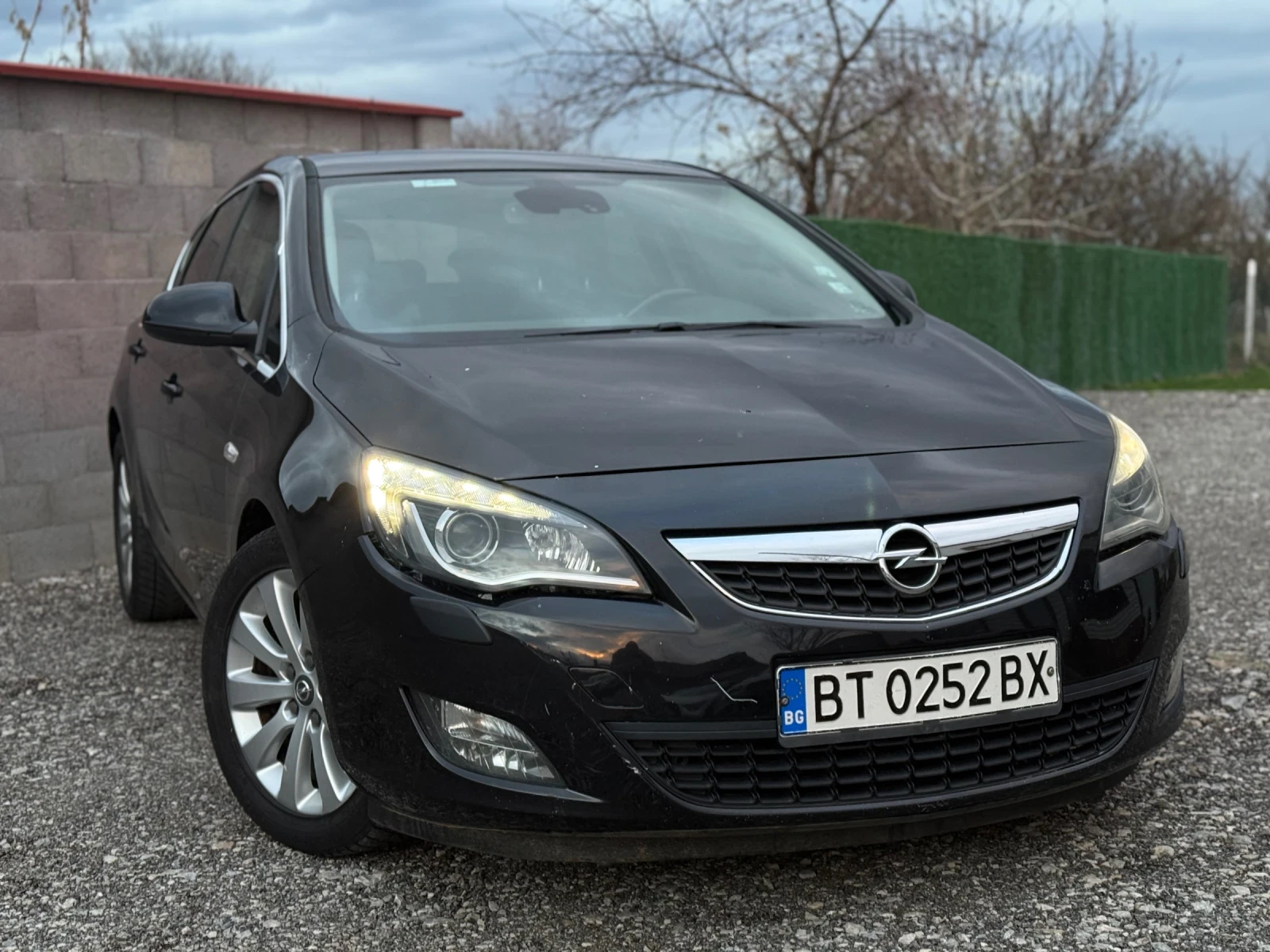 Opel Astra 1.7CDTi COSMO КОЖА - изображение 2