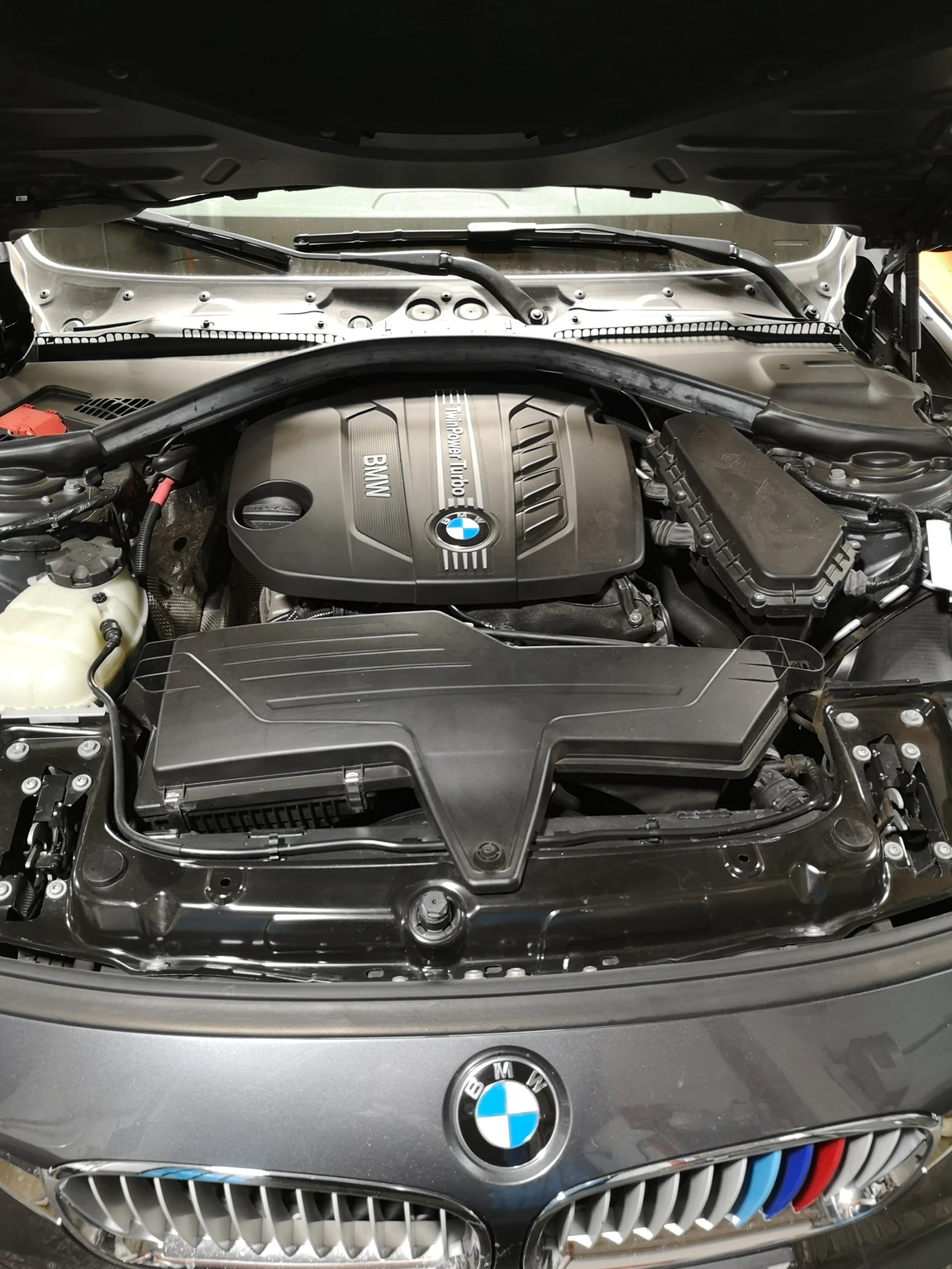 BMW 320 eficcent dinamic - изображение 7