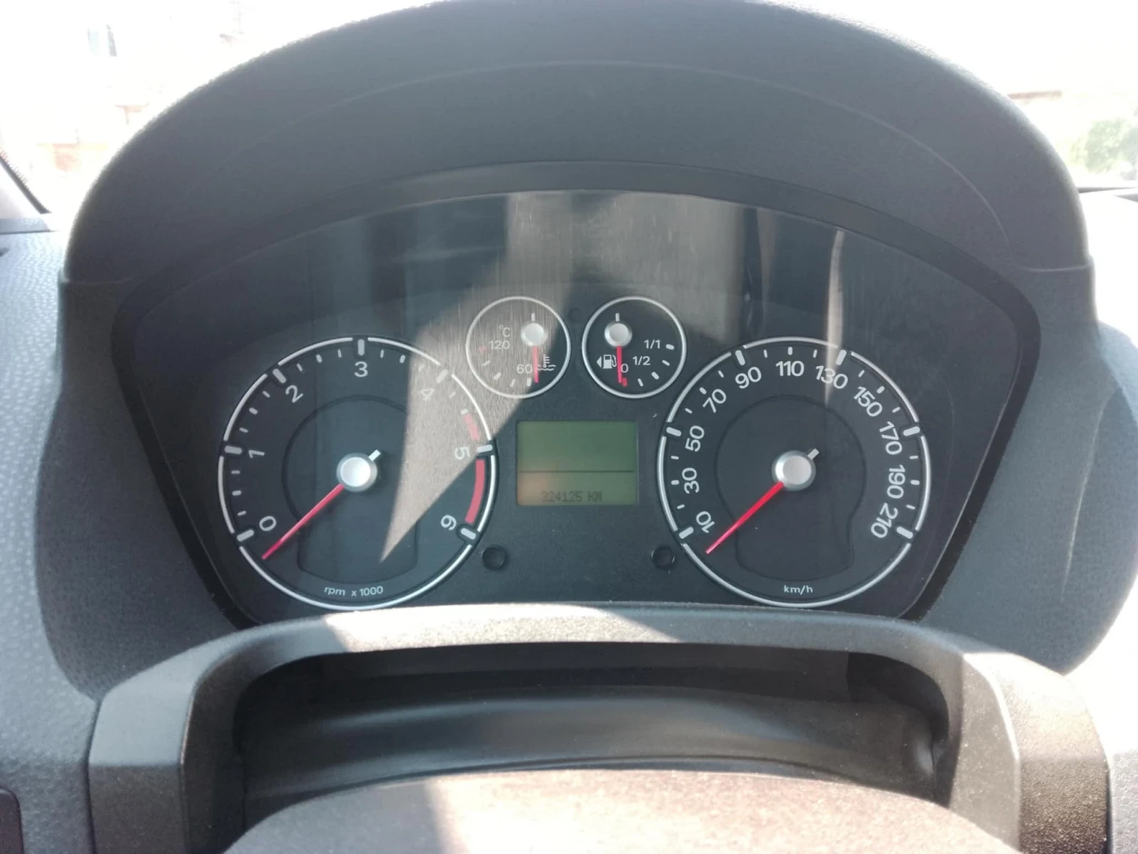 Ford Fiesta  - изображение 6