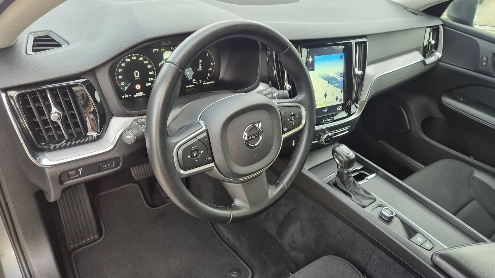 Volvo V60 2.0 R-DESIGN 128.100%    | Mobile.bg   12