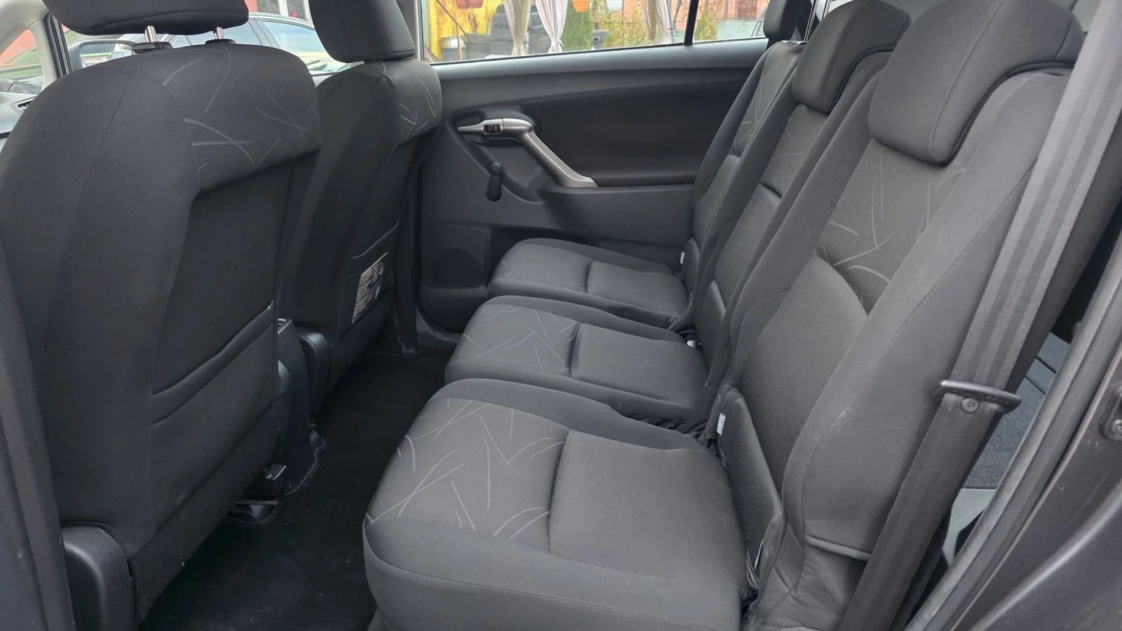 Toyota Verso 1.6i - изображение 7