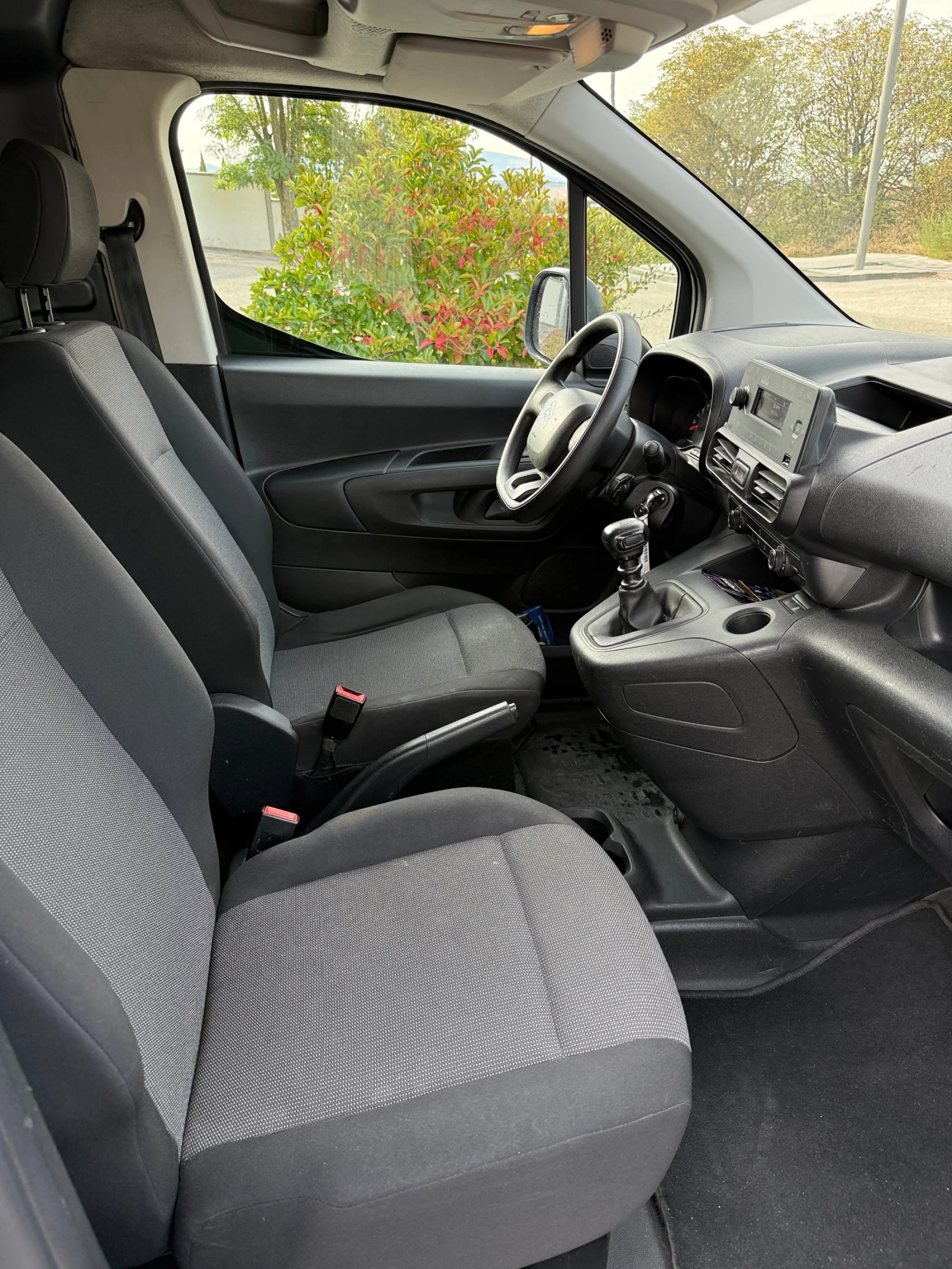 Citroen Berlingo, снимка 6 - Автомобили и джипове - 52532628