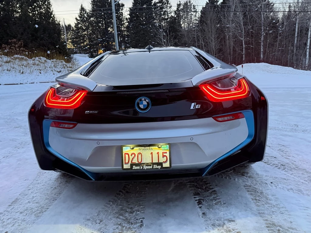 BMW i8 * 2dr Cpe * CARFAX * ��� ������������ ������ | Mobile.bg � ����������� 8