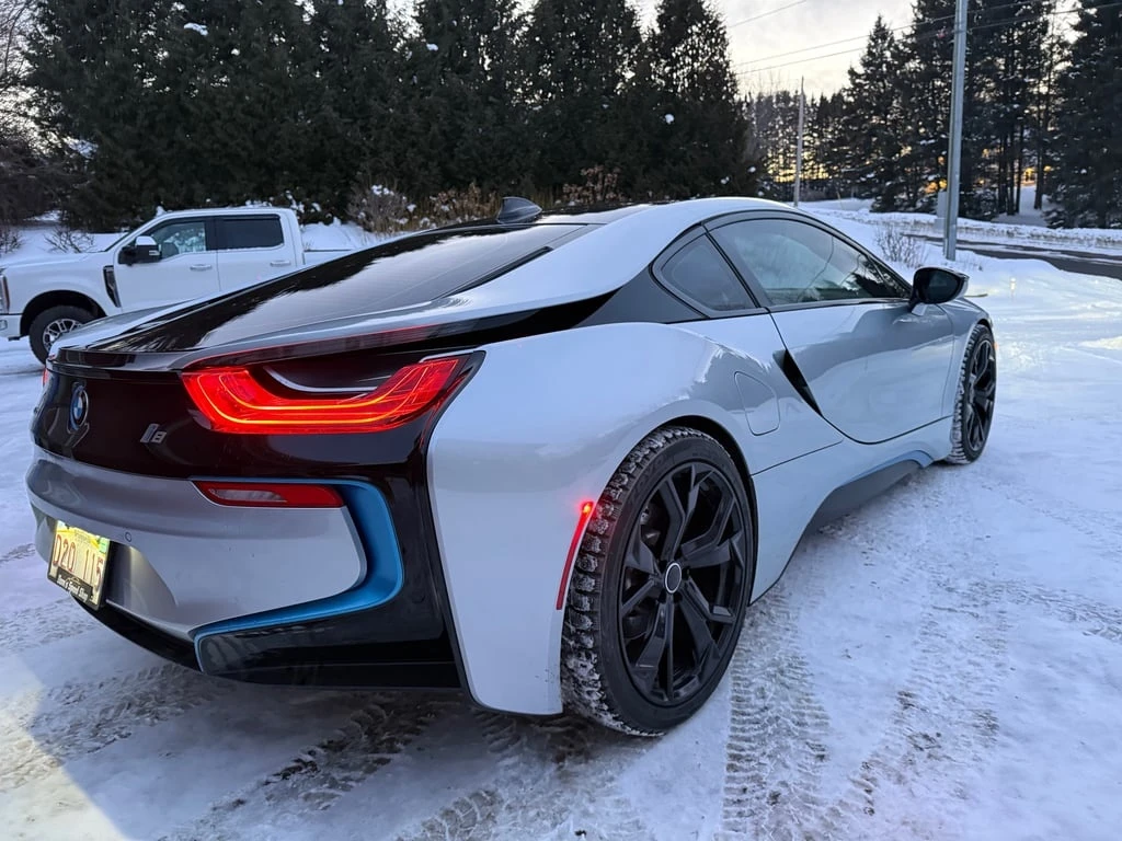 BMW i8 * 2dr Cpe * CARFAX * ��� ������������ ������ | Mobile.bg � ����������� 7