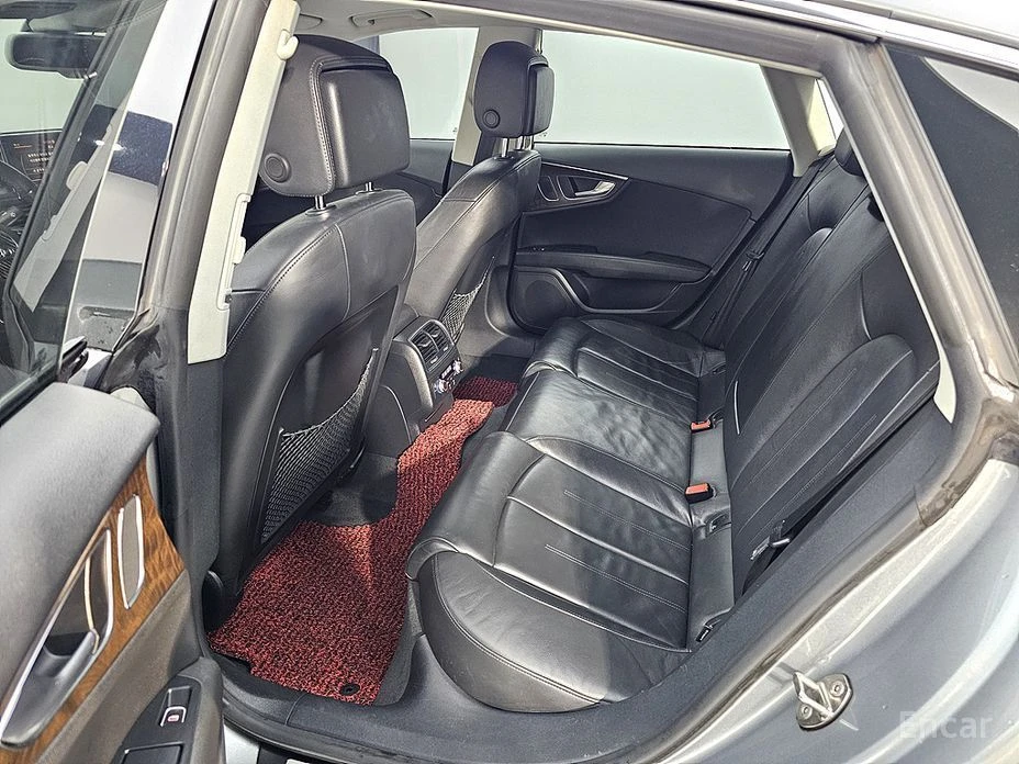 Audi A7  - изображение 9