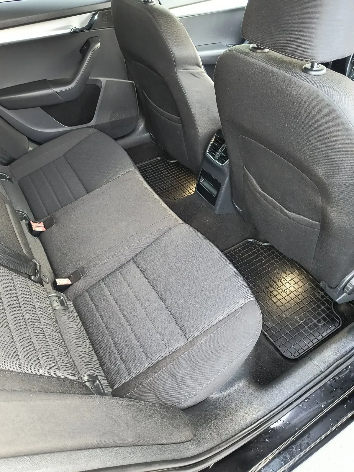 Skoda Octavia 2.0 TDI 150кс  DSG 6, снимка 11 - Автомобили и джипове - 53665725