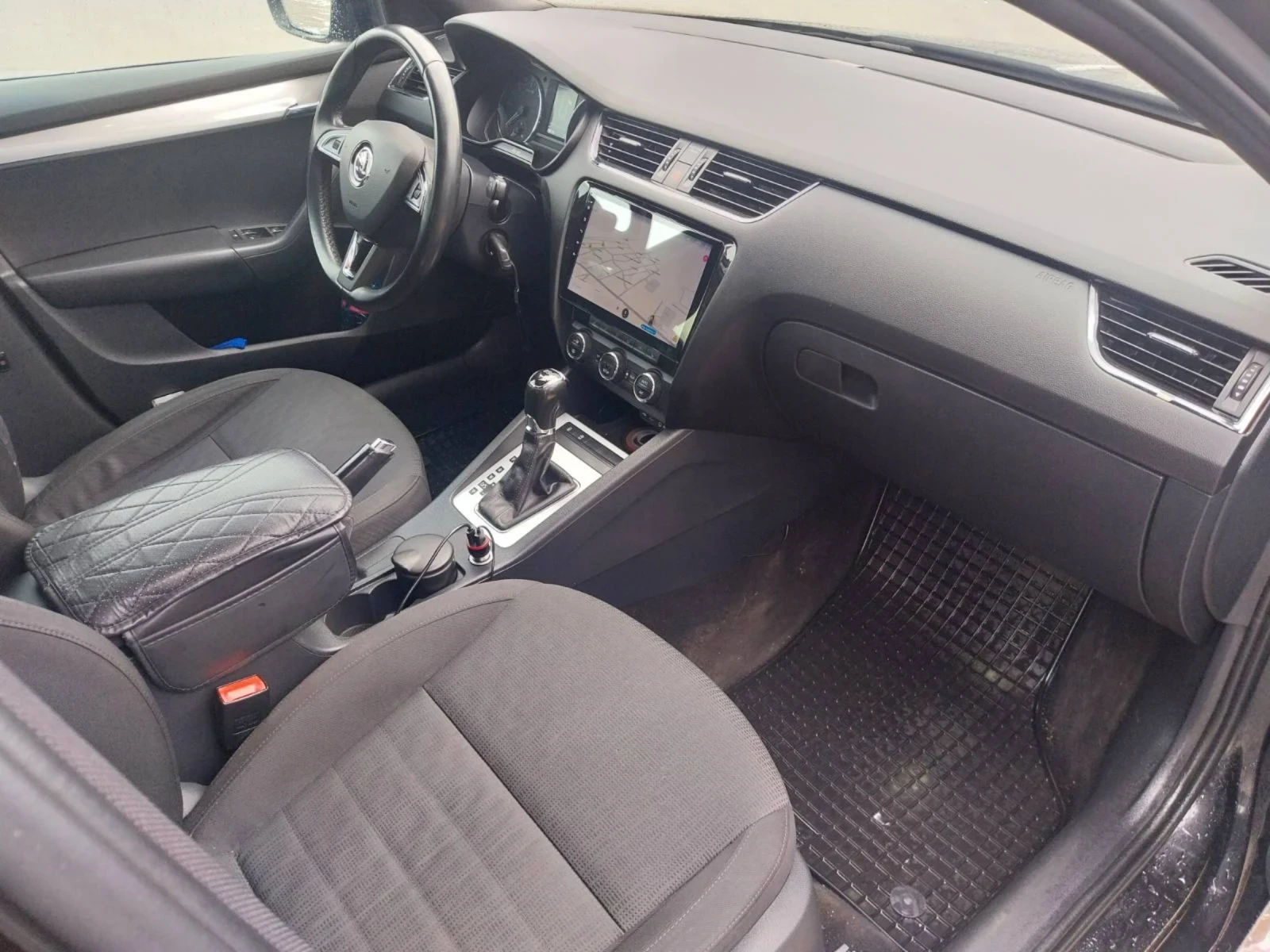 Skoda Octavia 2.0 TDI 150кс  DSG 6, снимка 11 - Автомобили и джипове - 53665725