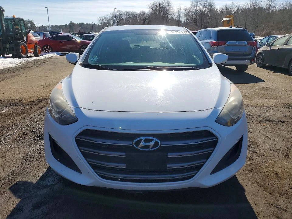 Hyundai Elantra 2.0L 4 Front Wheel Drive | Mobile.bg � ����������� 5