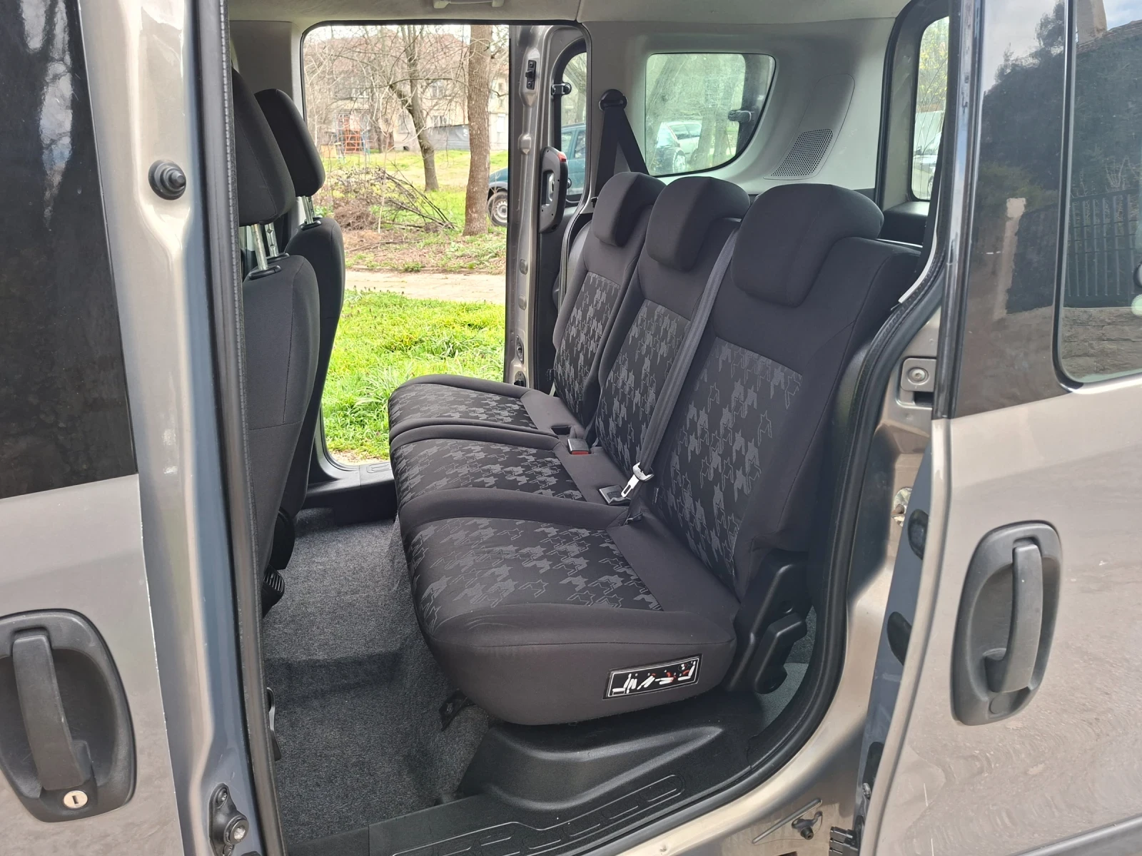Opel Combo | Mobile.bg � ����������� 11