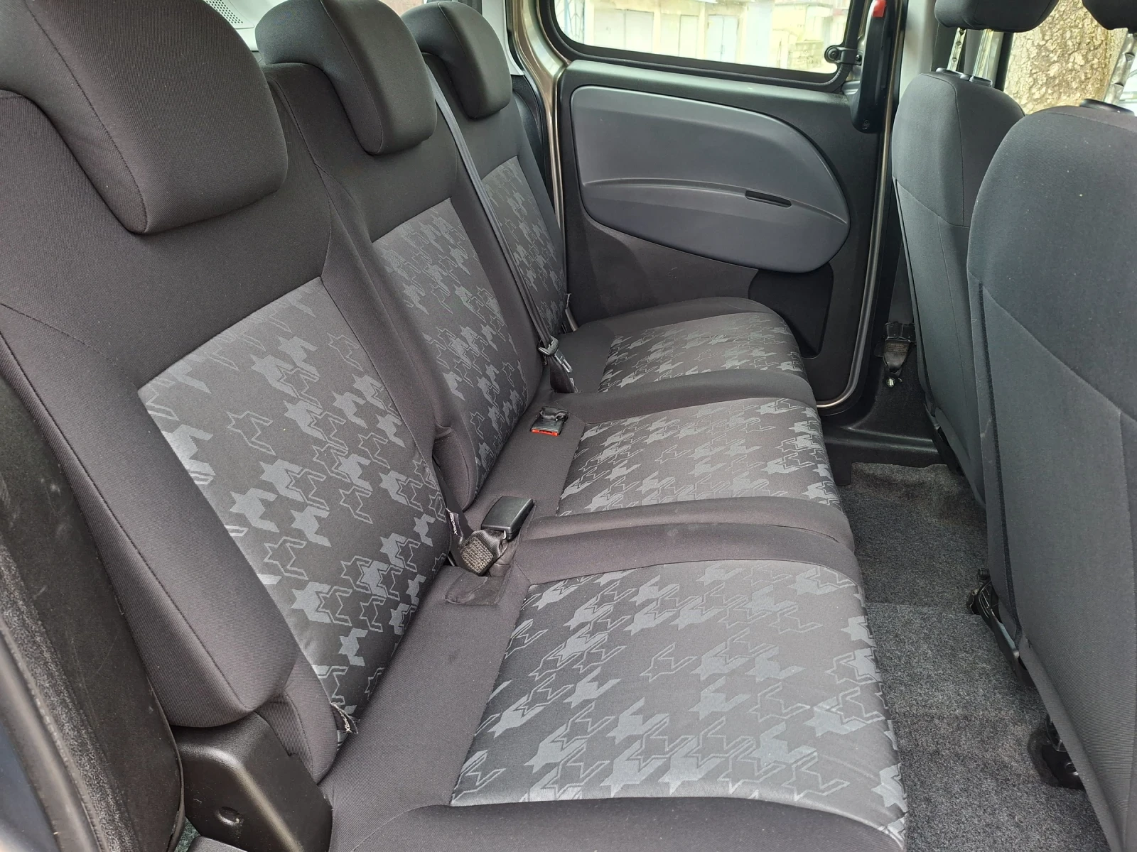 Opel Combo | Mobile.bg � ����������� 10