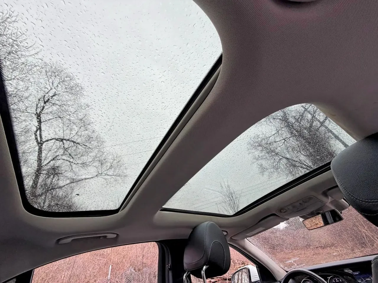 Mercedes-Benz E 300, снимка 12 - Автомобили и джипове - 54079995